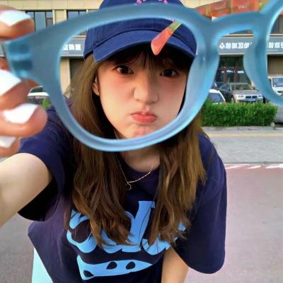 那个孩子是谁？